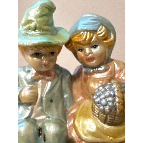 Vintage Kitsch Country Couple Figurine Boy Girl Log Whimsical Cottagecore Folksy - Picture 2 of 6